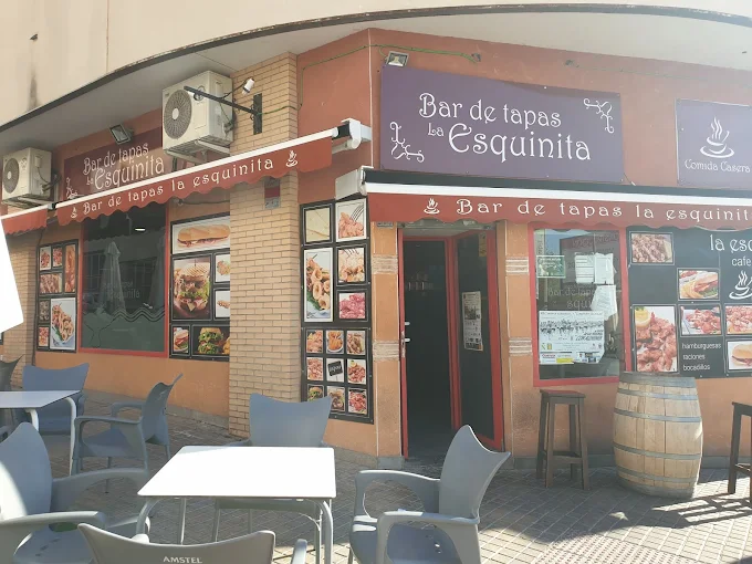 LA ESQUINITA BAR