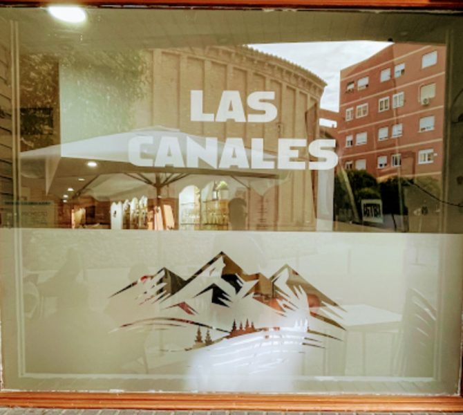 24- BAR CANALES